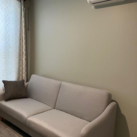 ניו יורק One Bedroom, Nyc 45 Min By Subway , Brooklyn, Brighton Beach מראה חיצוני תמונה